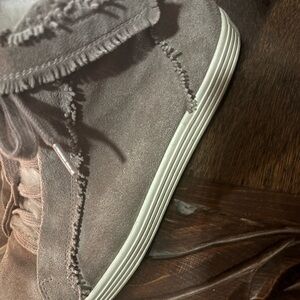 Kennel & Schmenger Fringe Suede Sneakers